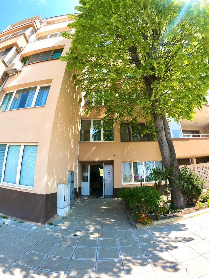 Sunset Yavorov Pomorie Apartment Exterior photo
